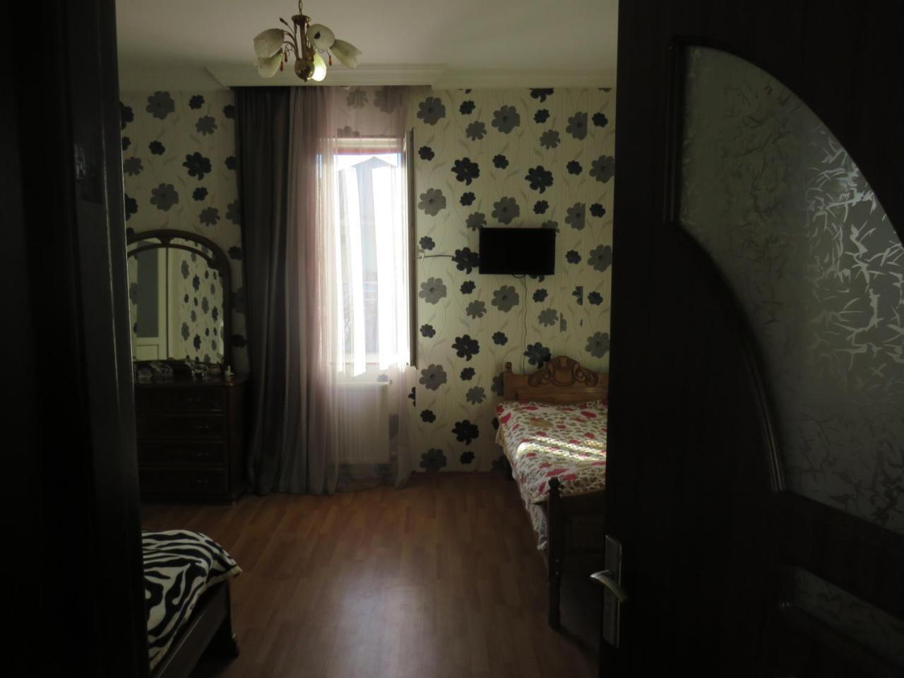 Mini Hotel On Guramishvili 22 코불레티 외부 사진
